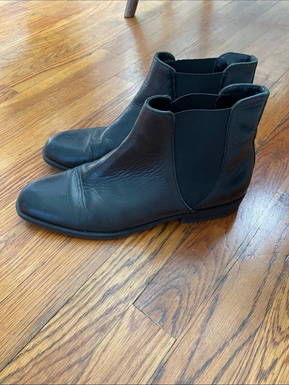 Zara Women’s Leather Chelsea Boots - Sleek Slip-On Style Size 38/ 7.5 US- Black